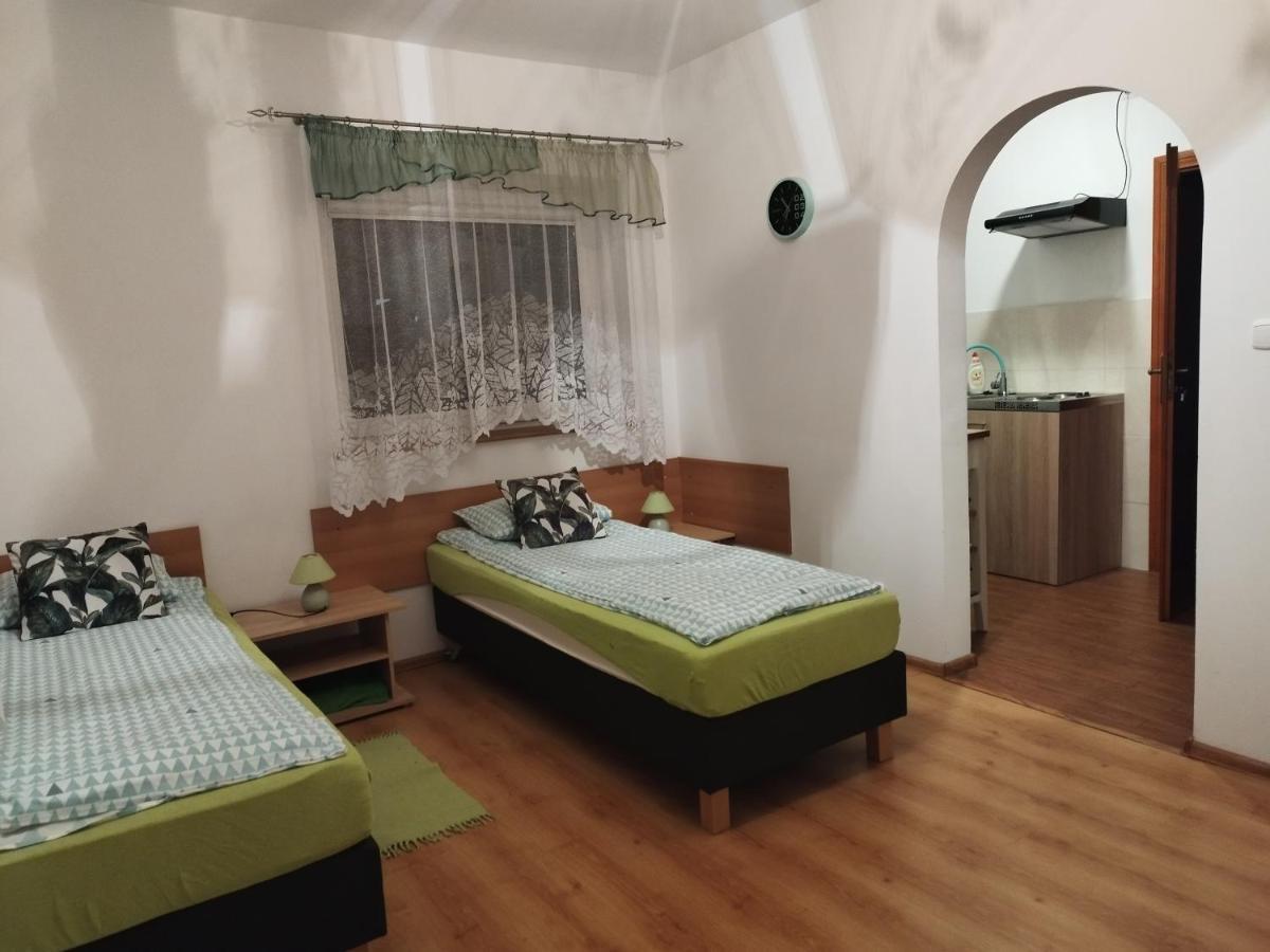 Jaskolka Apartment Ladek-Zdroj Luaran gambar